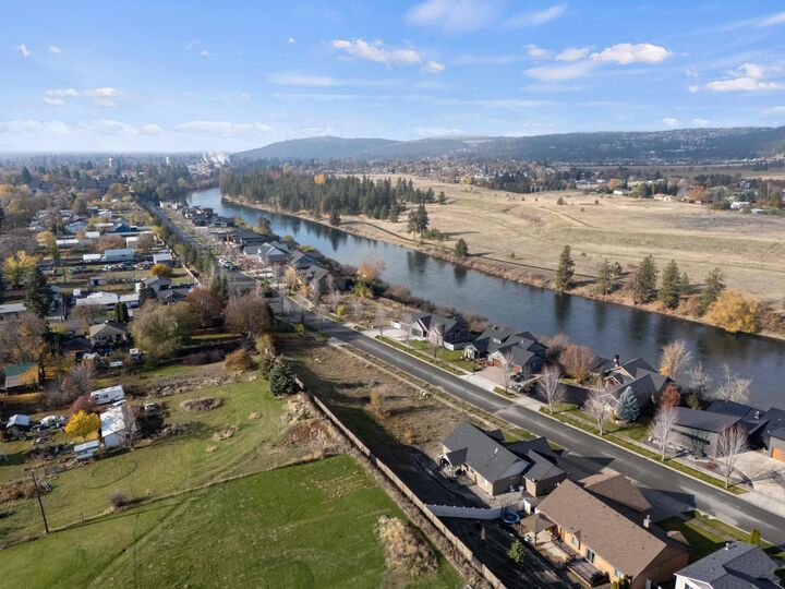 Property Photo:  11414 E Coyote Rock Dr  WA 99206 