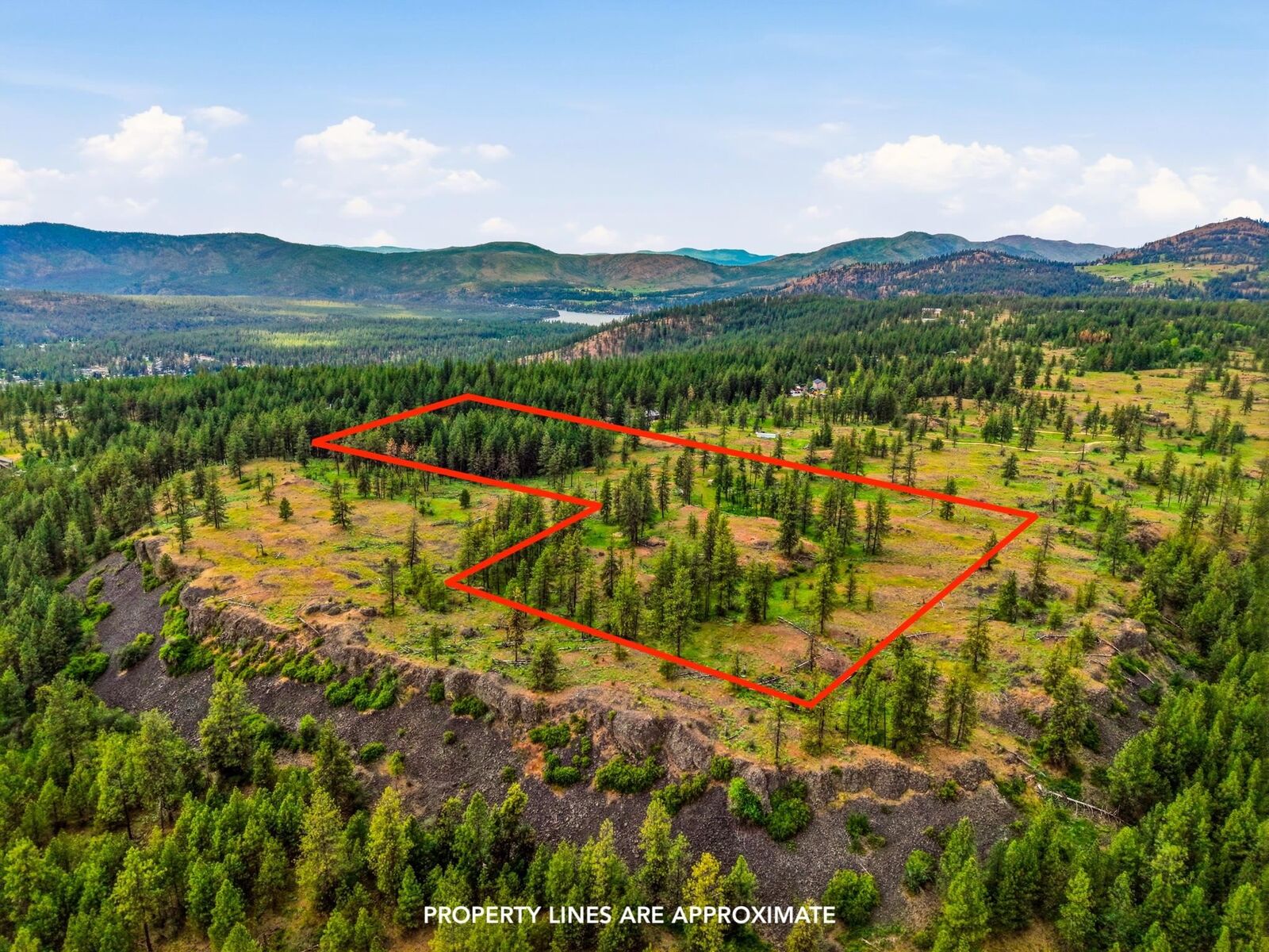 Property Photo: 6582 Stony Way WA 99026