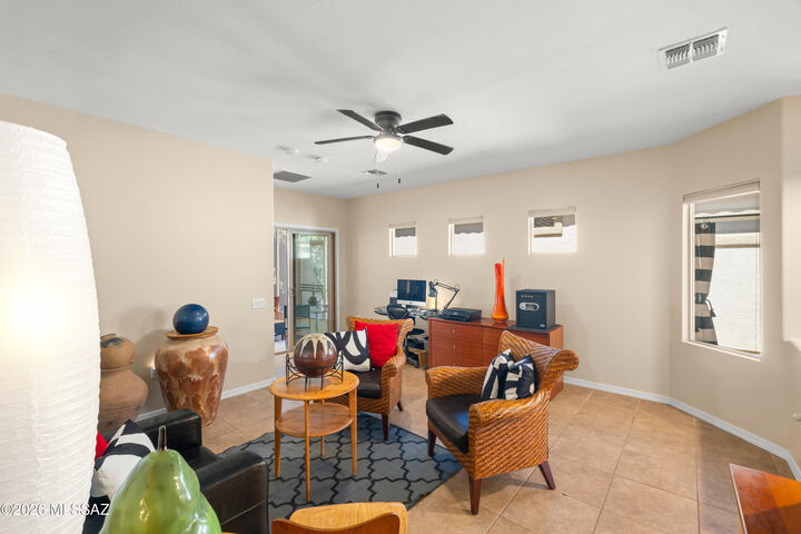 Property Photo:  649 W Calle Media Luz  AZ 85629 