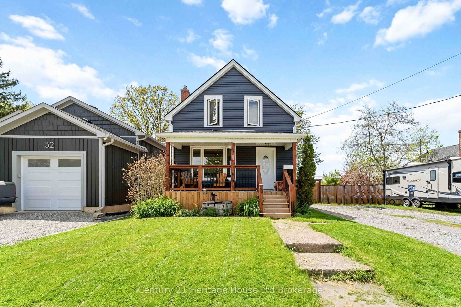 Property Photo: 34 Humboldt Parkway ON L3K 2H2
