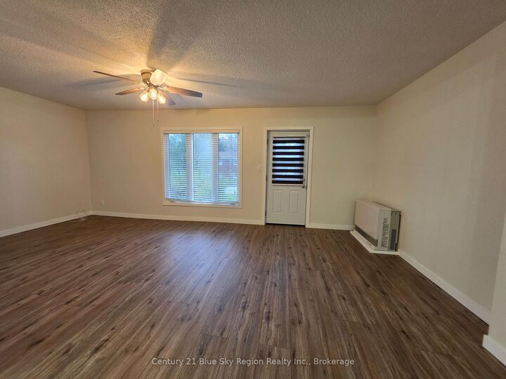 Property Photo: 392 Holditch Street ON P2B 3C7