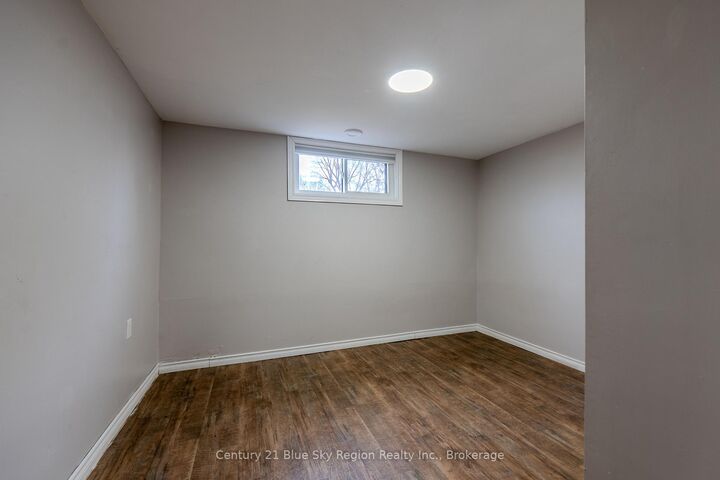 Property Photo: 862 Lakeshore Drive ON P1A 2G8
