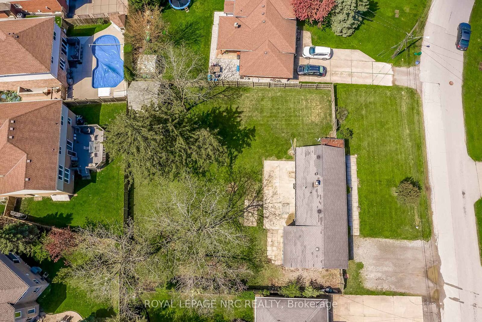 Property Photo: 60 Valley Road ON L2S 1Y6