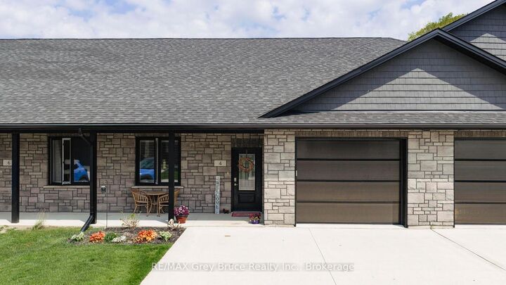 Property Photo: 4 Palmer Marie Lane ON N0G 1L0