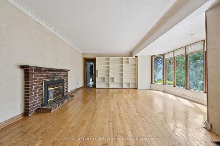 Property Photo: 1118 Melvin Avenue ON L6J 2V9