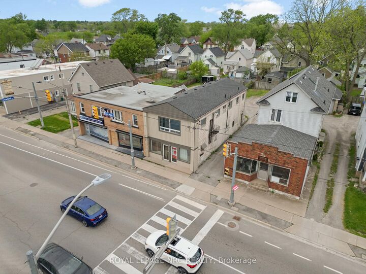 Property Photo: 478 East Main Street ON L3B 3X6