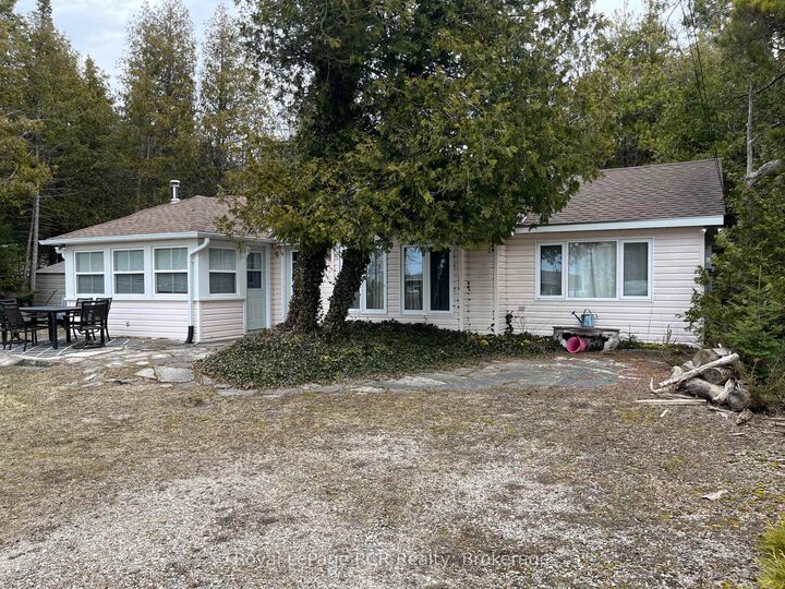 Property Photo: 1371 2nd Avenue ON N0H 2L0