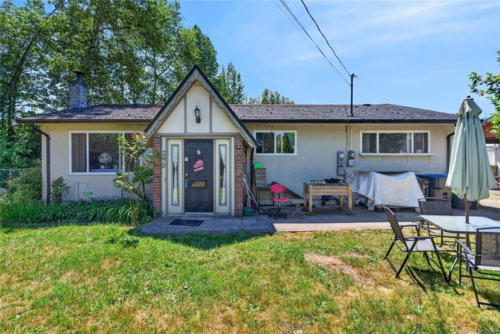 295 Centennial Dr — photo 1