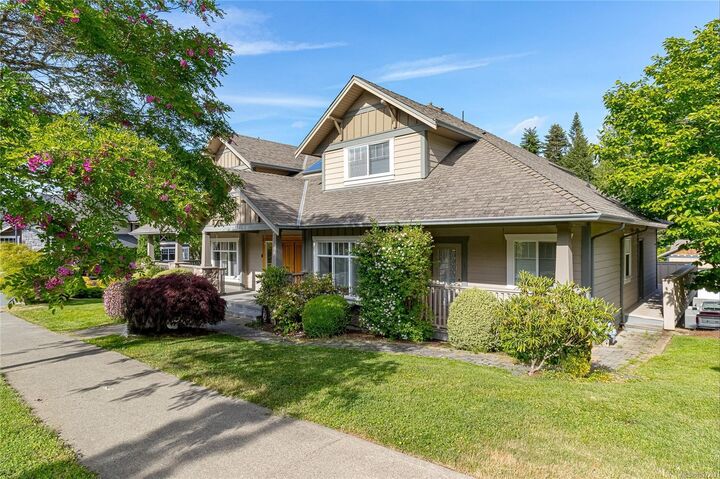 Property Photo: 2031 Troon Crt BC V9B 6R6