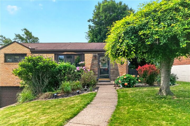 Property Photo:  613 Elaine Dr  PA 15236 