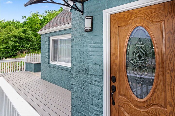 Property Photo: 702 N Monongahela Ave PA 15045