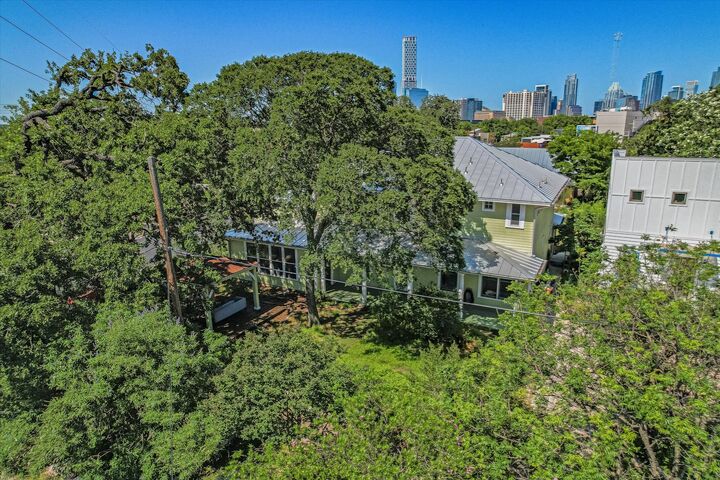 Property Photo:  1150 San Bernard Street 1  TX 78702 
