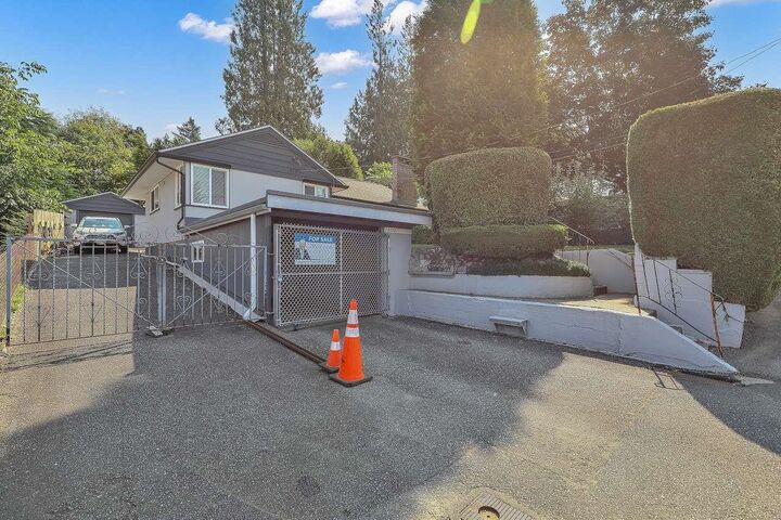 Property Photo: 2374 Hillside Drive BC V2S 3R7