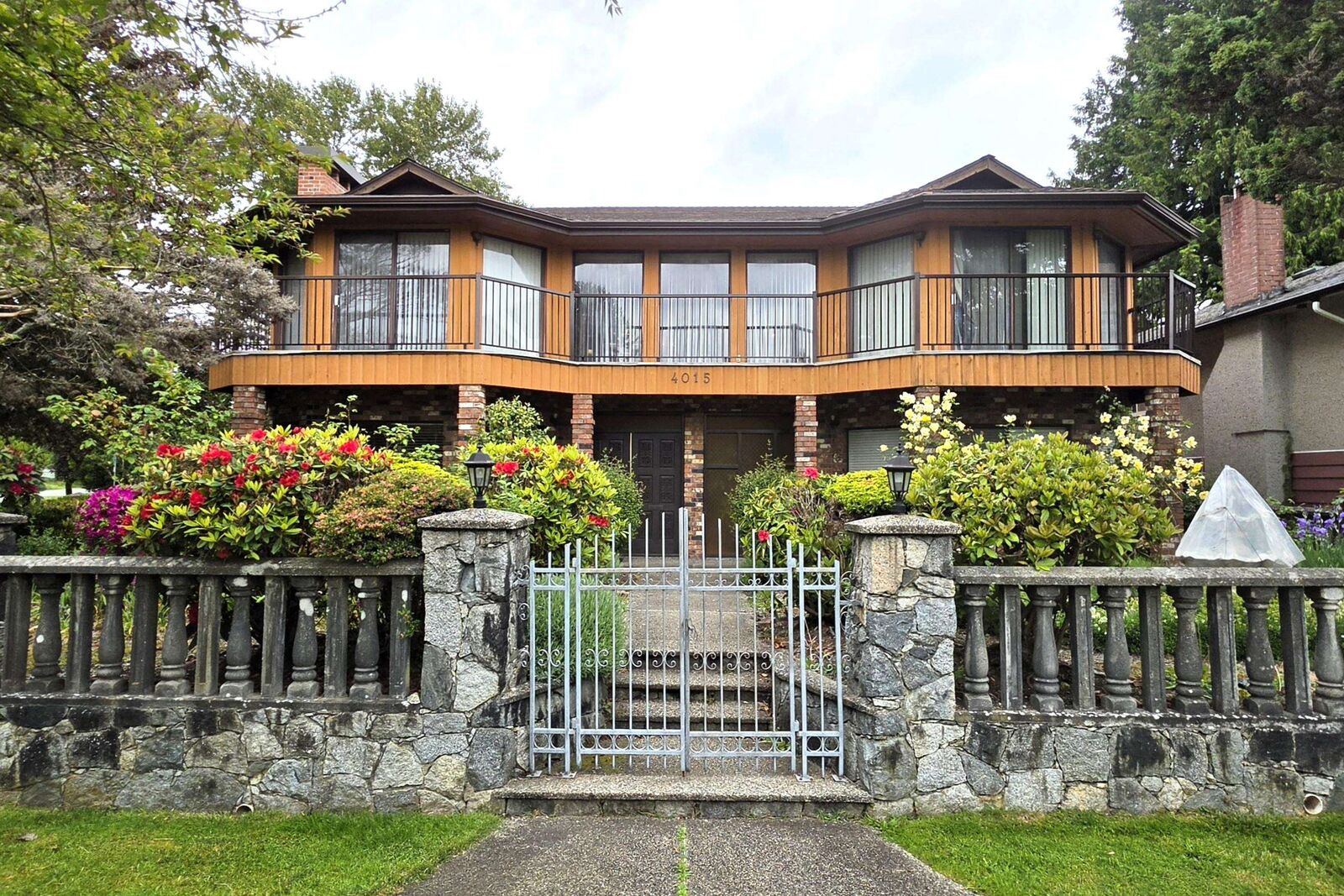 Property Photo: 4015 Georgia Street BC V5C 2T3