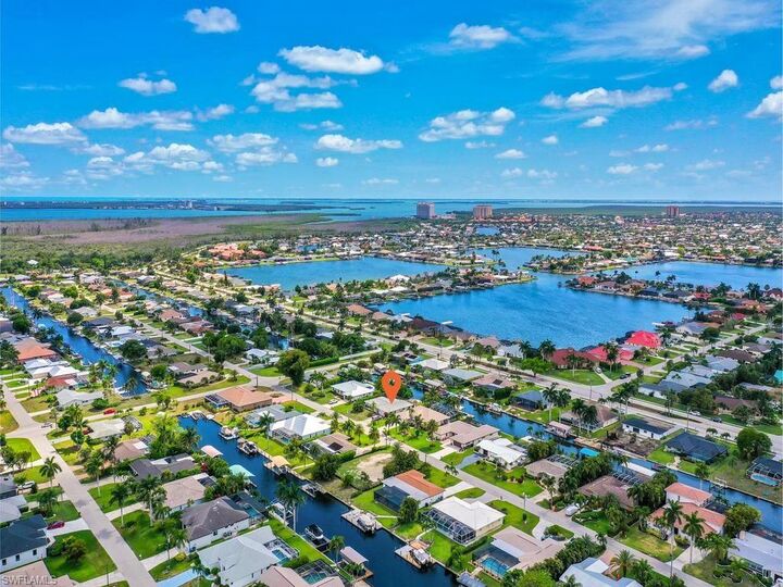 Property Photo:  5204 SW 3rd Ave  FL 33914 