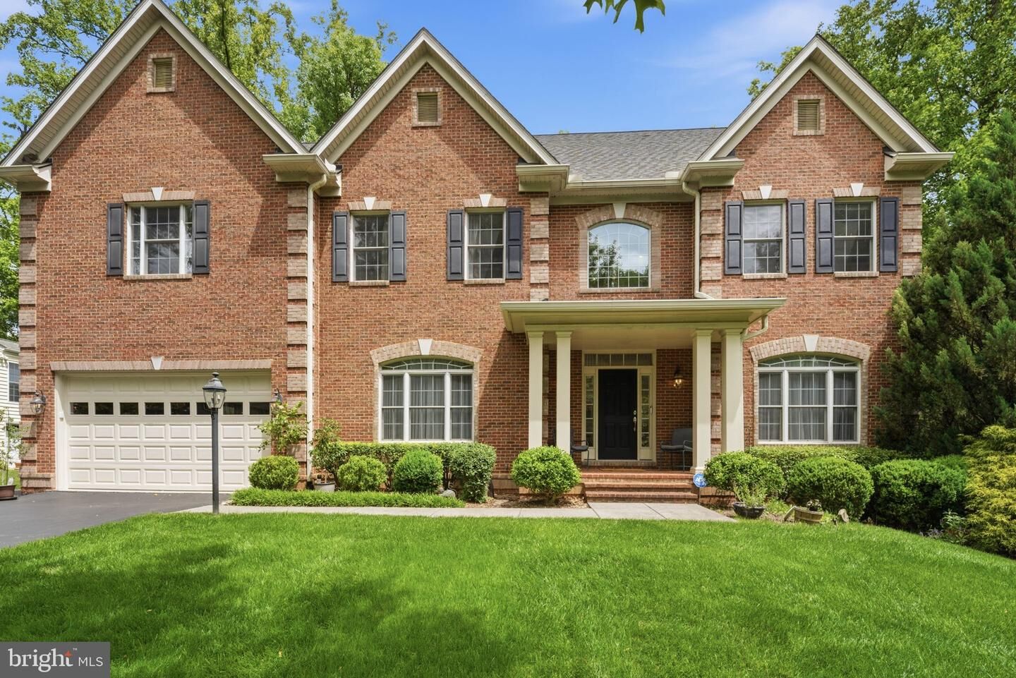 Property Photo:  8104 Revatom Court  VA 22027 