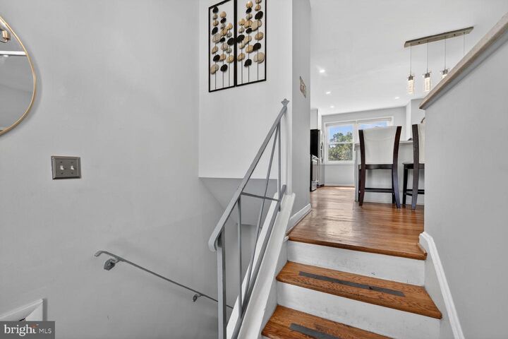 Property Photo:  1104 Caddington Avenue  MD 20901 