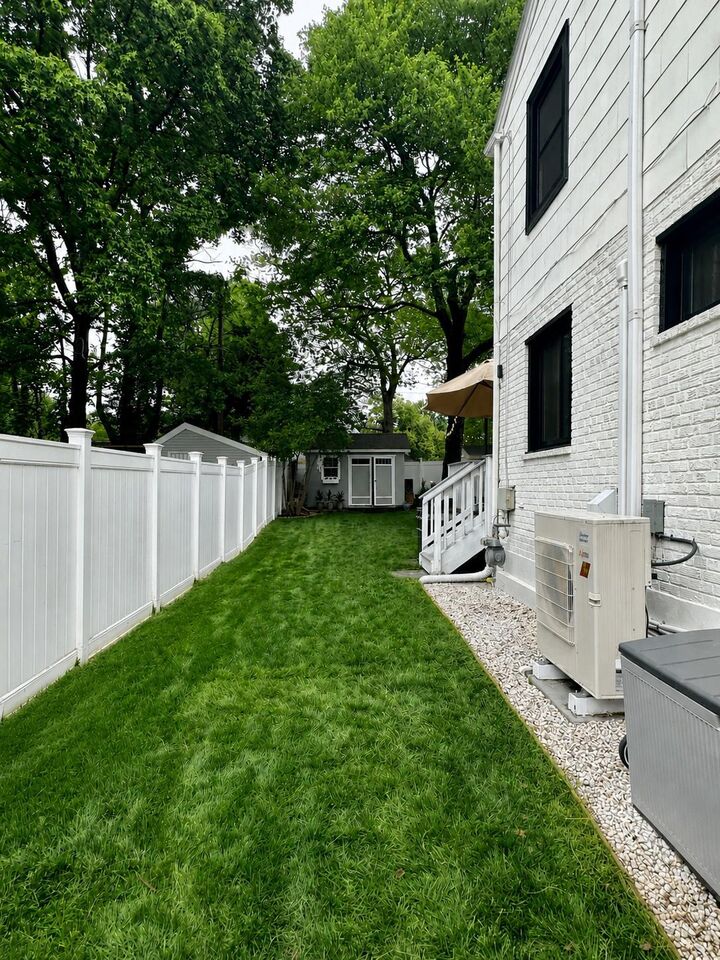 Property Photo: 2204 Dartmouth Drive VA 22307