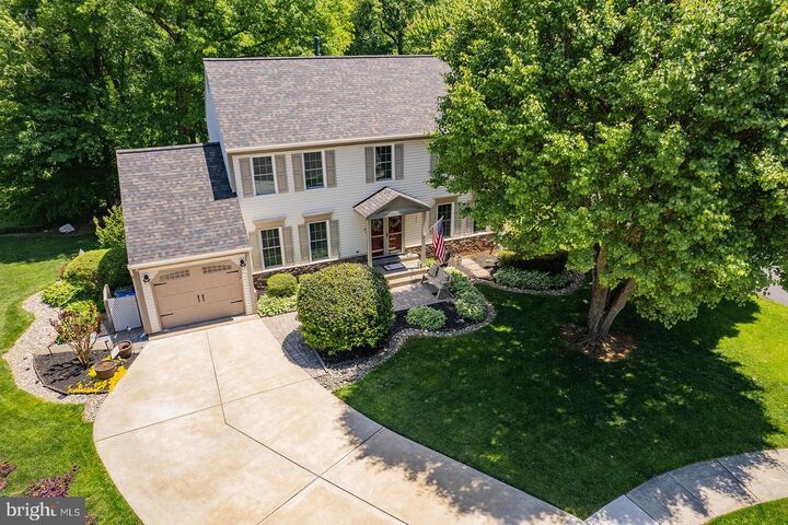 Property Photo:  9200 Wyeth Lane  VA 22015 