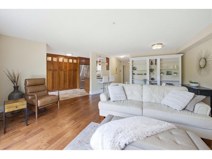 Property Photo:  15150 29A Avenue 305  BC V4P 3B1 