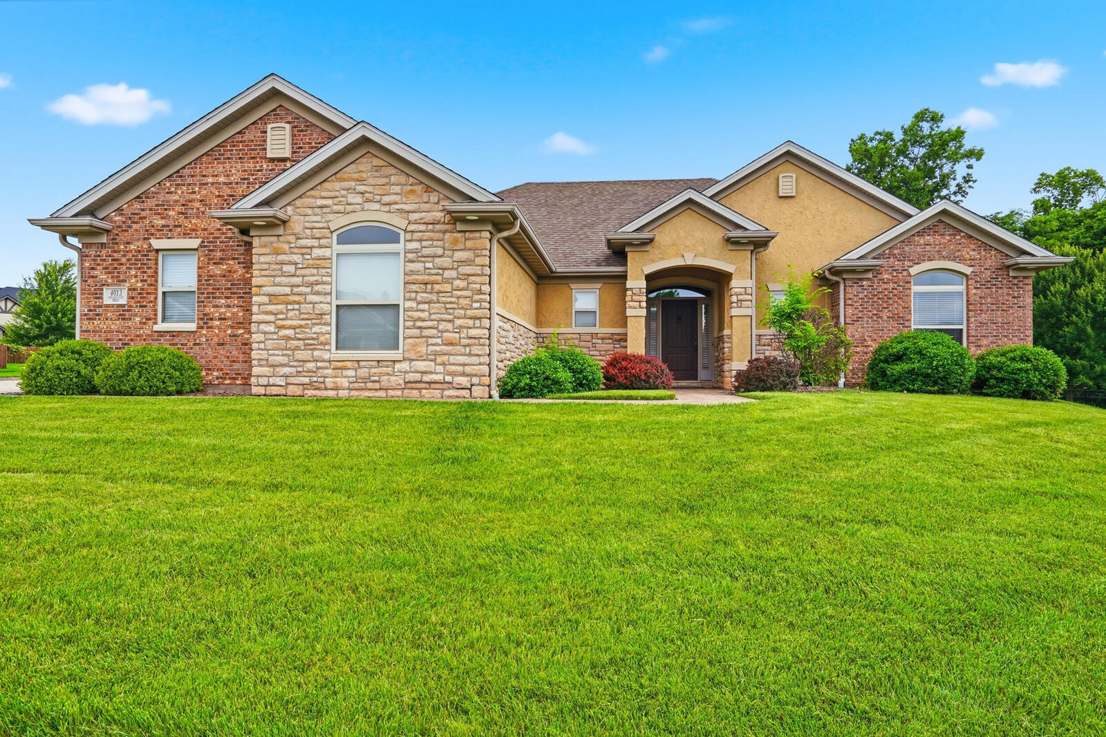 Property Photo:  4013 Shearwater Dr  MO 65203 