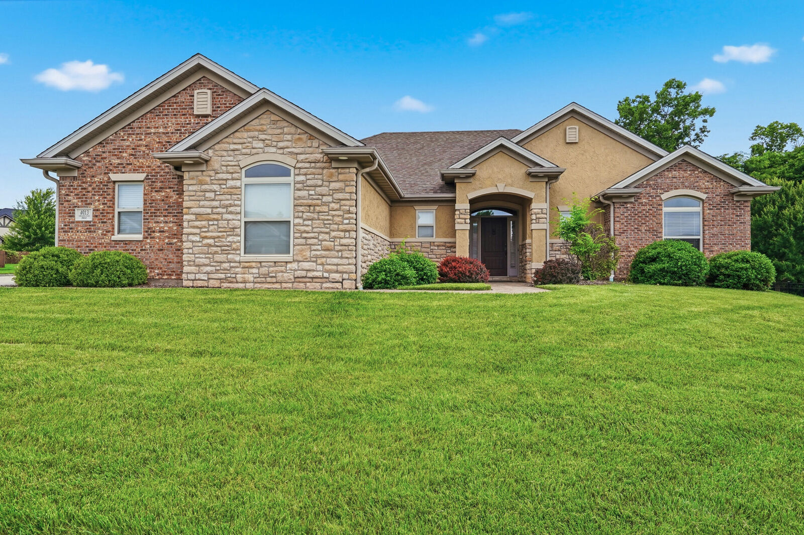 Property Photo:  4013 Shearwater Dr  MO 65203 