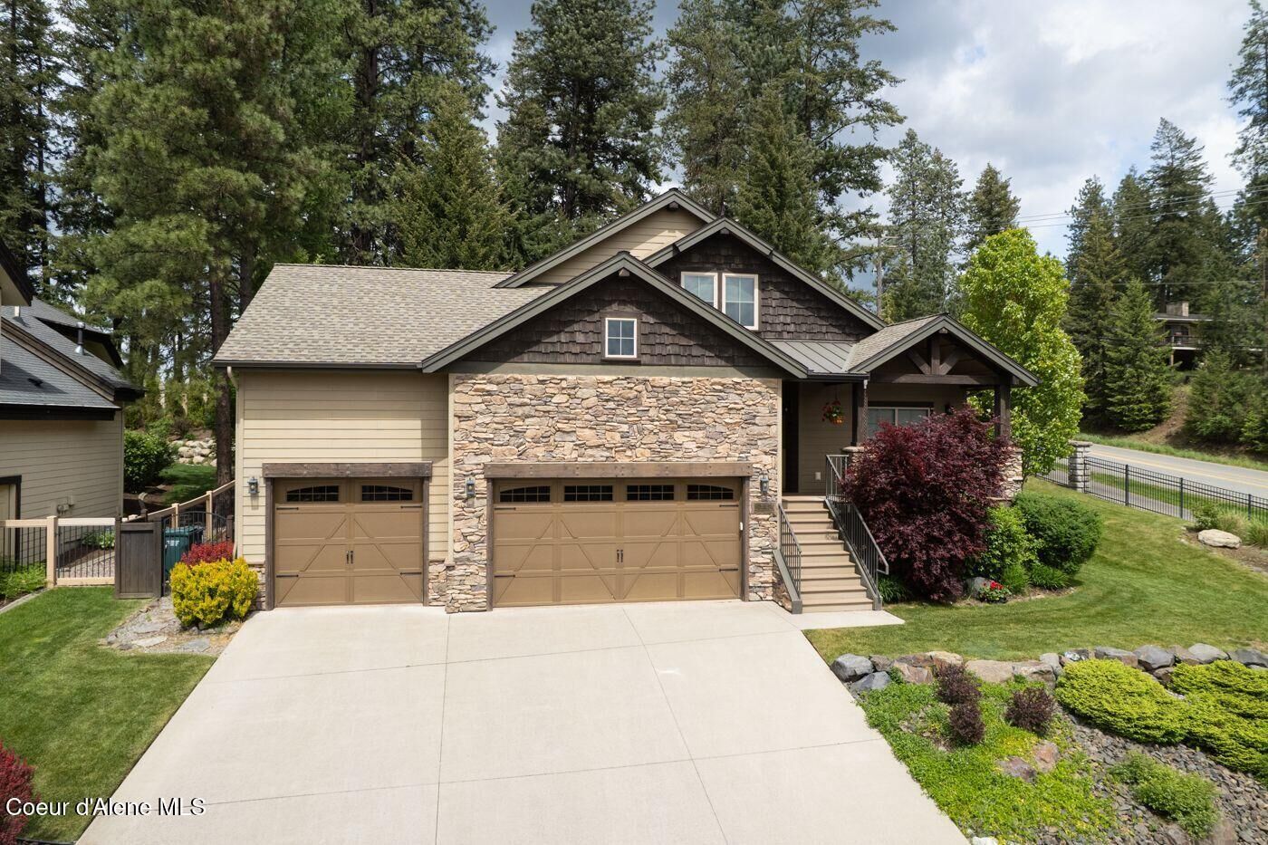 Property Photo: 1573 E Chanticleer Ct ID 83835