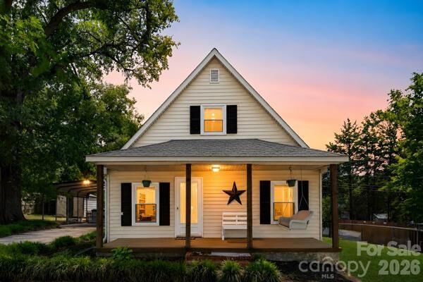 Property Photo:  602 E Lee Avenue  NC 28016 