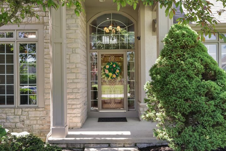 Property Photo: 5160 Old Field Court OH 43082