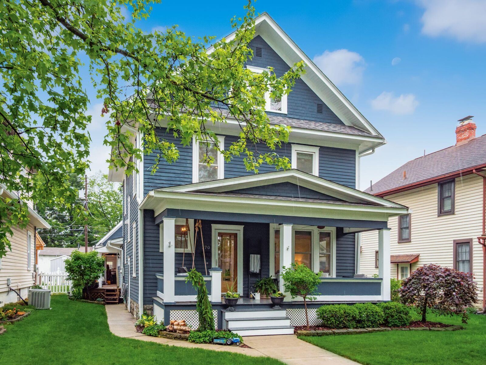 Property Photo: 170 N Vine Street OH 43081