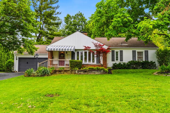 Property Photo:  2656 Zollinger Road  OH 43221 