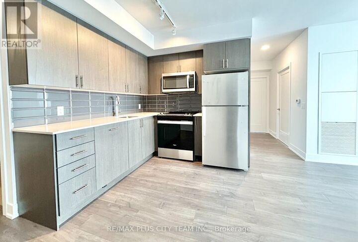 Property Photo:  2550 Simcoe Street North 1217  ON L1L 0R5 