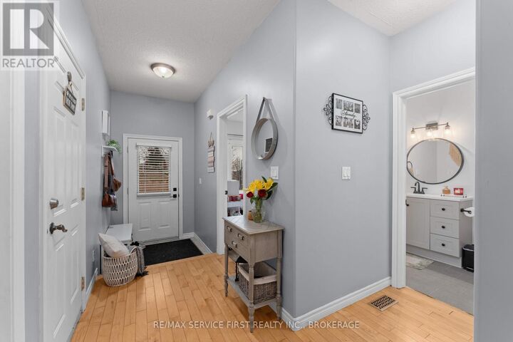 Property Photo:  151 Kildare Avenue  ON K7N 1Z9 
