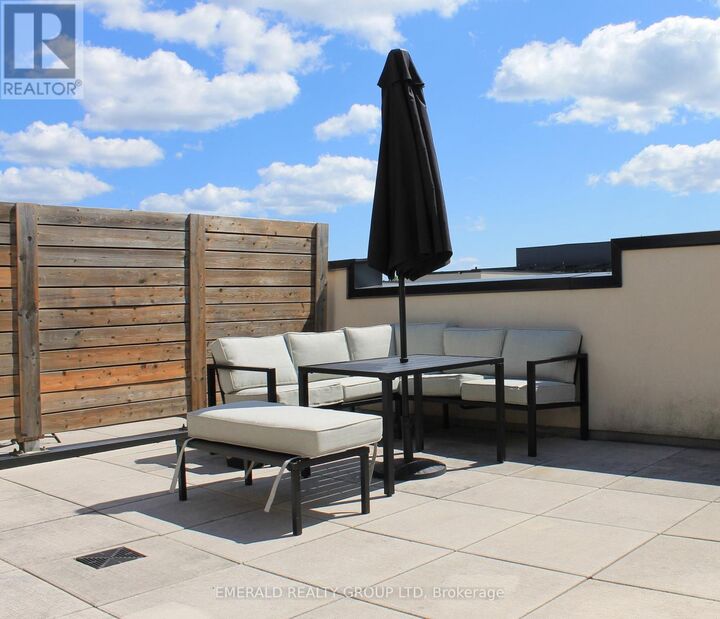Property Photo: 1127 Cooke Boulevard 507 ON L5M 7C5