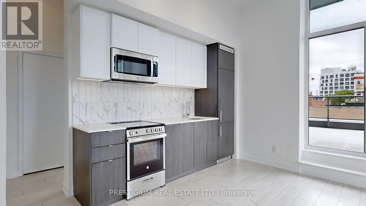 Property Photo:  500 Dupont Street 208  ON M6G 0B8 
