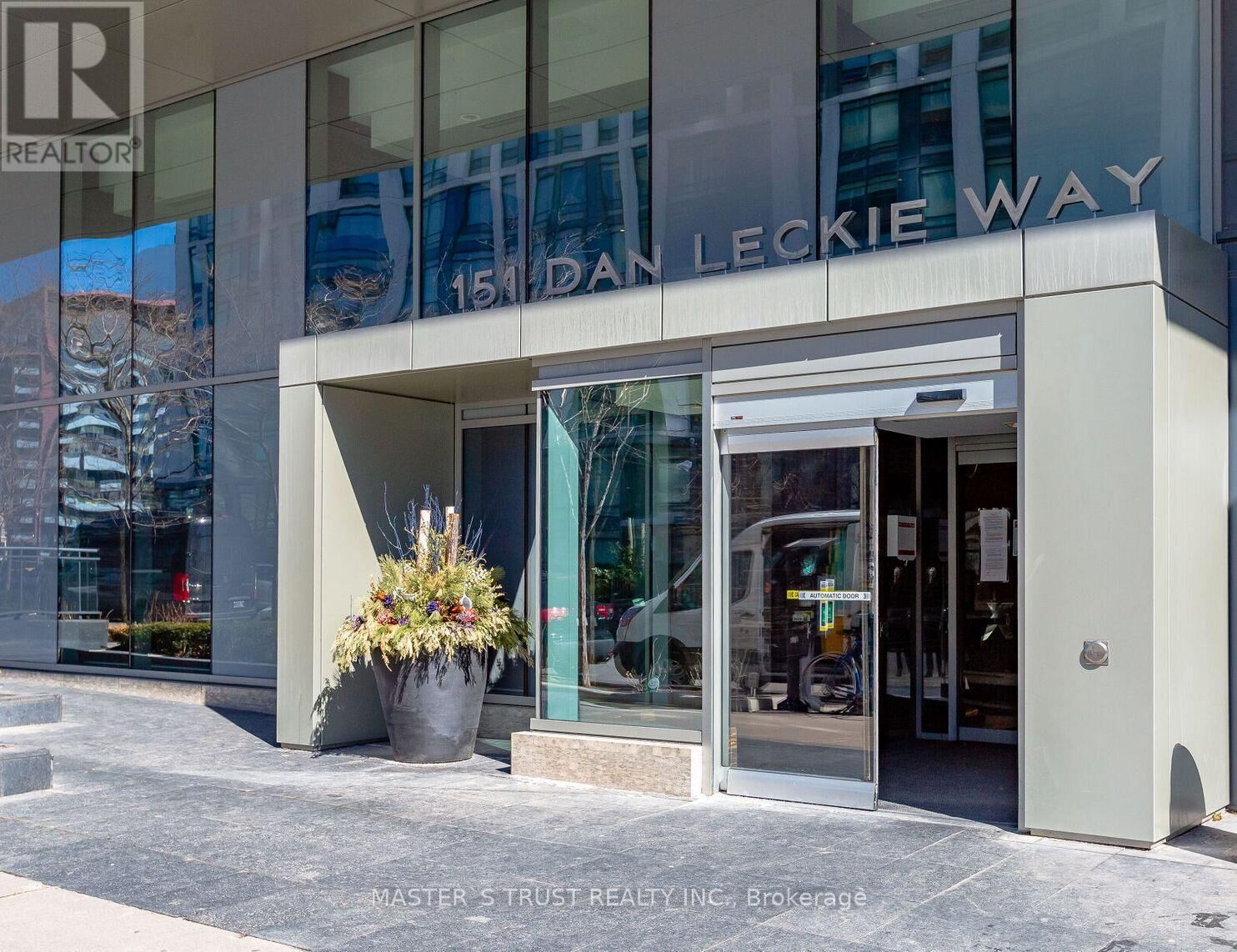 Property Photo:  151 Dan Leckie Way 2111  ON M5V 4A9 