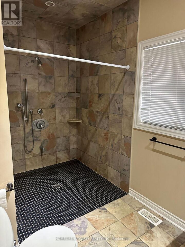 Property Photo:  126 Raymond Crescent  ON L4N 0V7 