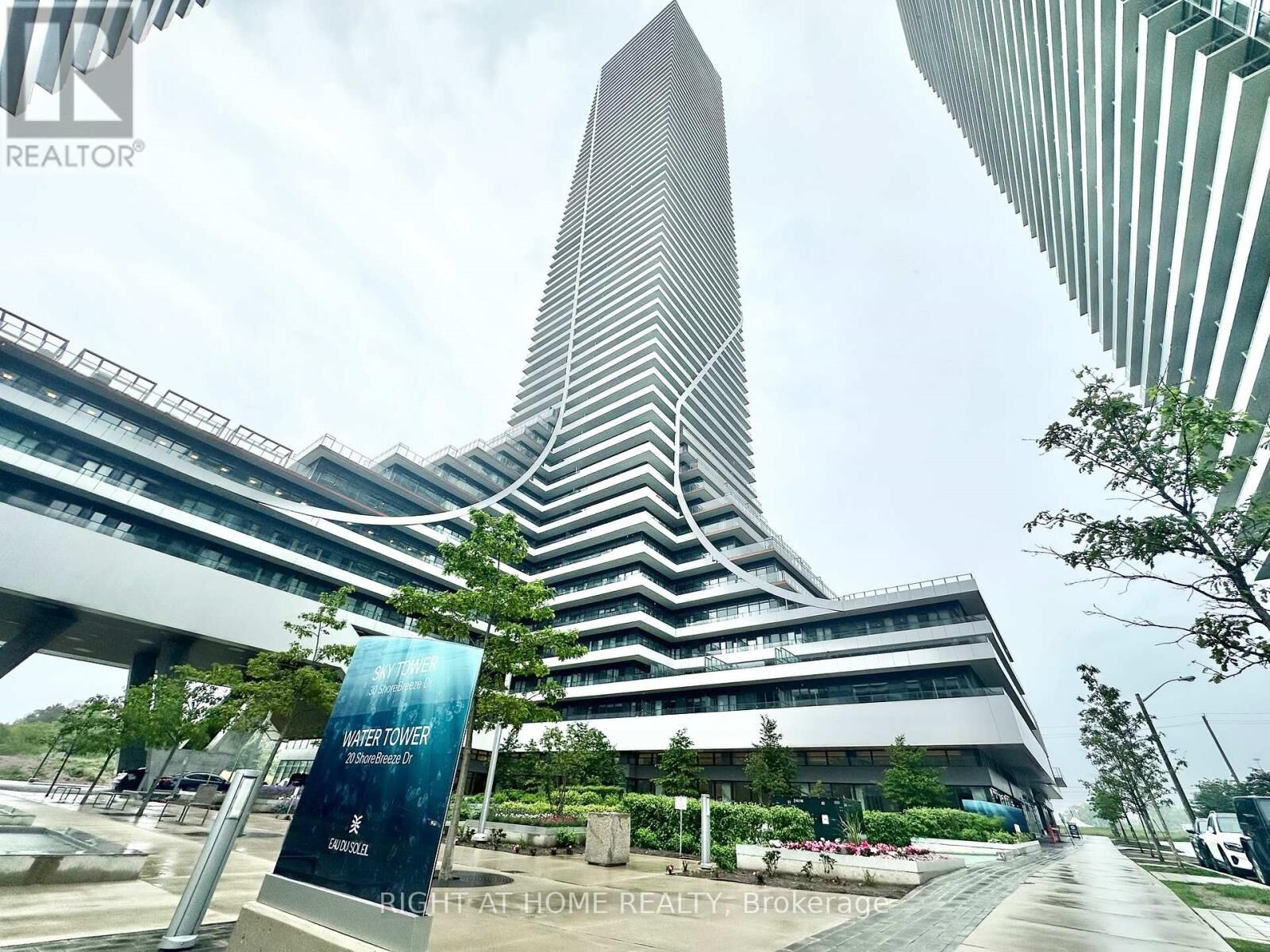 Property Photo: 30 Shore Breeze Drive 2617 ON M8V 0J1