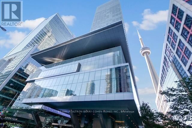 Property Photo:  183 Wellington Street West 4502  ON M5V 0A1 