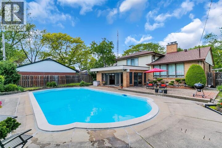 Property Photo:  719 Champlain Drive  ON N9E 1M6 