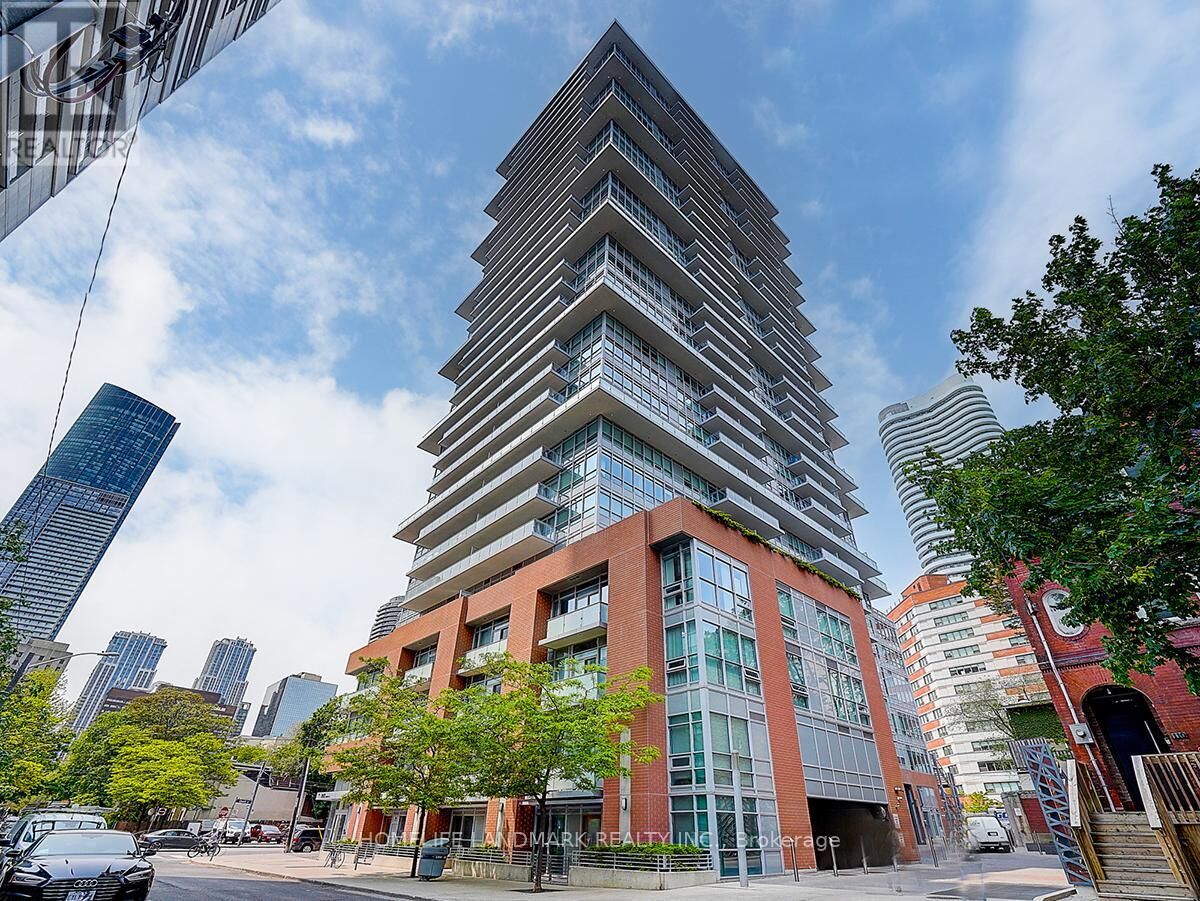 Property Photo:  365 Church Street 1905  ON M5B 1H6 