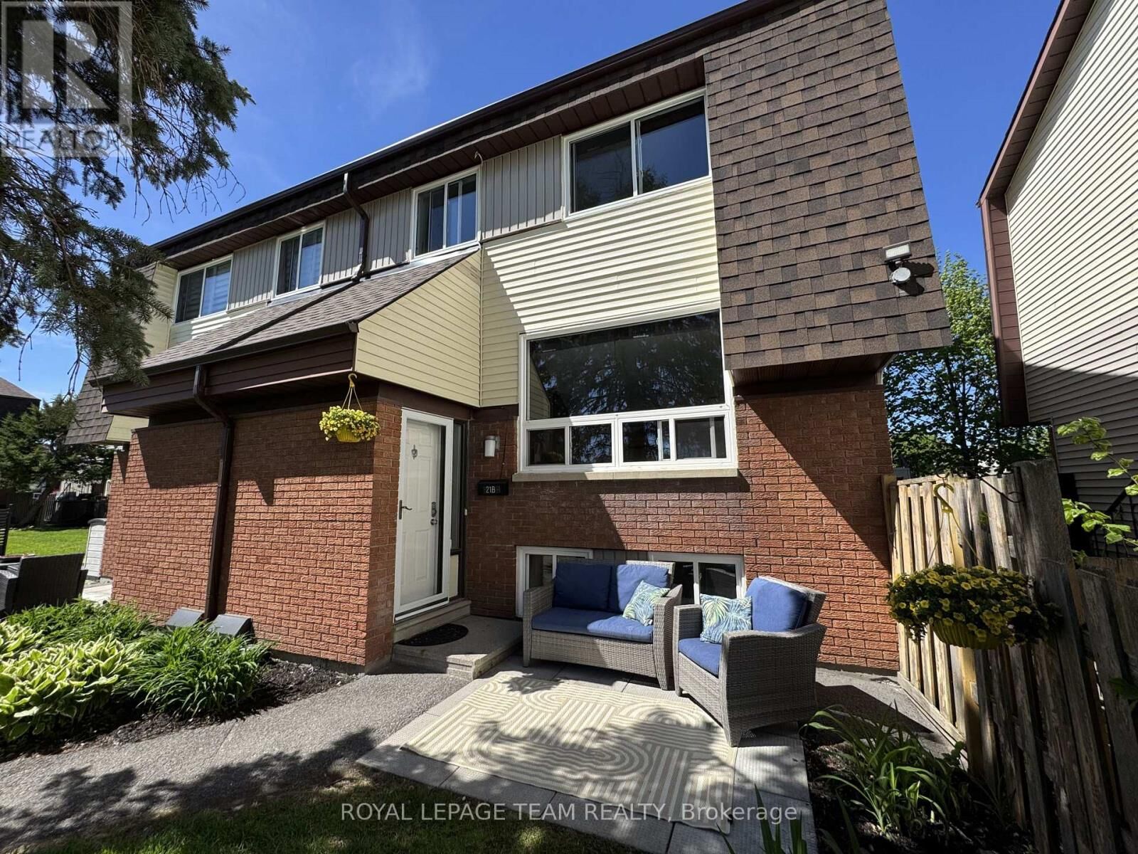 Property Photo: 21 Woodvale Green B ON K2G 4H3
