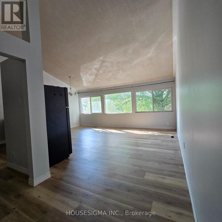 Property Photo:  110 Overlea Drive  ON N2M 1T1 
