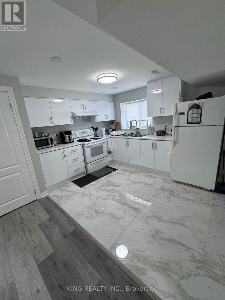 Property Photo:  103 Browning Trail Basement  ON L4N 6R2 