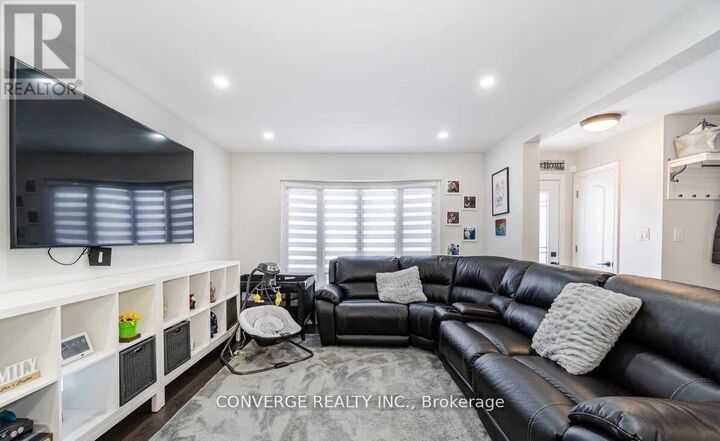 Property Photo:  39 Greenwood Crescent  ON L6S 1T2 