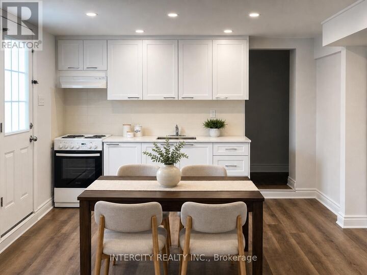 Property Photo:  183 Collings Avenue Lower  ON L3Z 1W2 