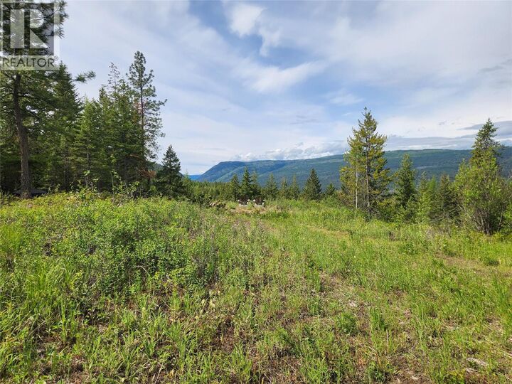 Property Photo:  712 Grange Road  BC V0E 1V3 