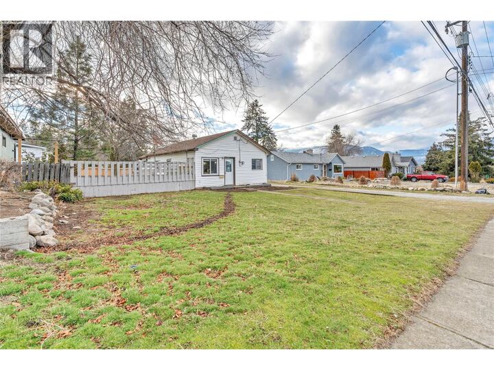 1190 Penticton Avenue — photo 1