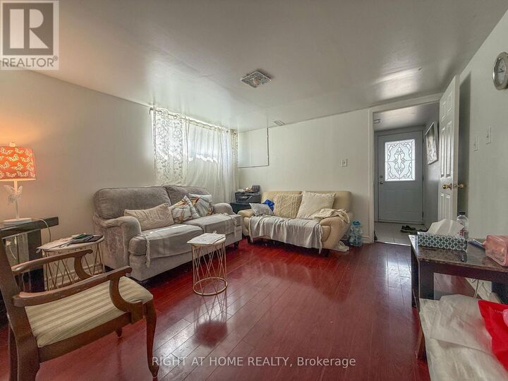 Property Photo:  159 Mintwood Drive Lower  ON M2M 3A6 