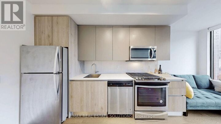 Property Photo: 2A Church Street 708 ON M5E 0E1